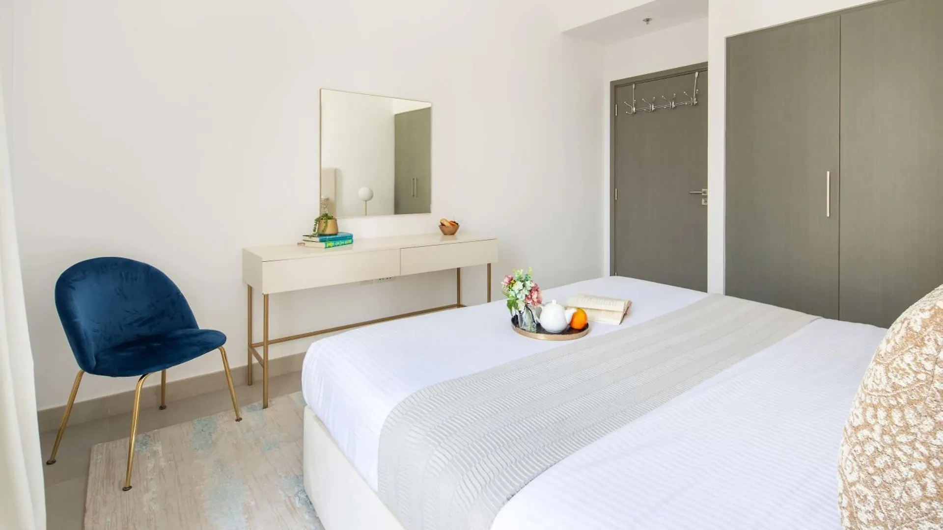 Apartment Frank Porter - Creek Horizon T2 Dubai