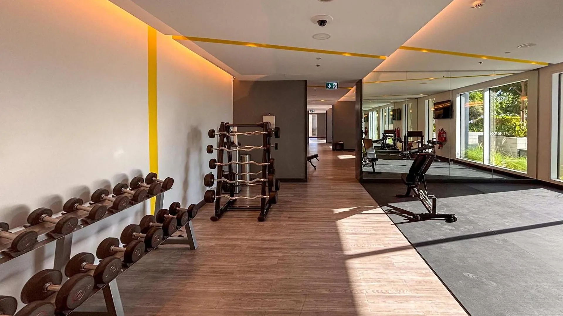 Frank Porter - Creek Horizon T2 Dubai Apartment